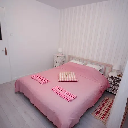 Dora Apartament